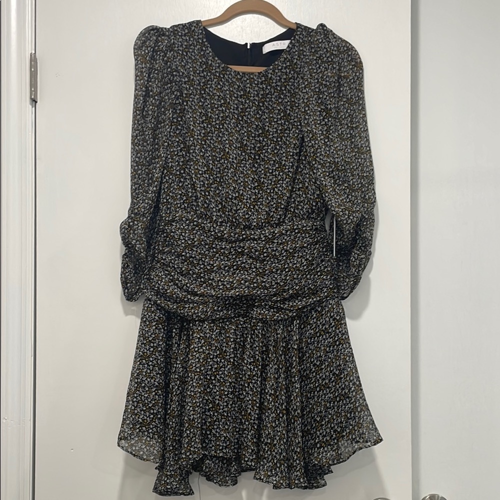 Astr Black and Brown Floral Long Sleeve Dress